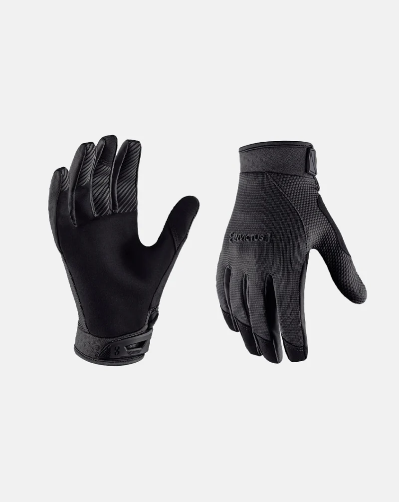 Luva Tática Inspect Preta da Invictus com design anatômico, alta aderência e acabamento resistente para operações táticas, airsoft, trilhas e uso diário.